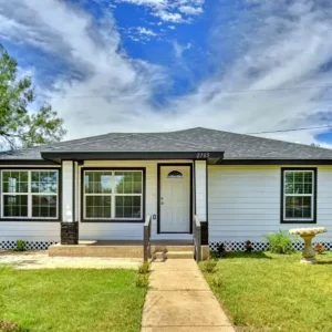 2507 Longoria Ln.