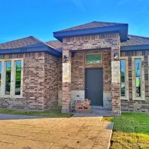 600 W Cardinal Ave.